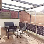 Modernes Haus Mit Dachterrasse Und Klimaanlage Apartmán