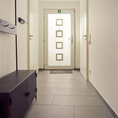 아파트 Modernes Haus Mit Dachterrasse Und Klimaanlage 에르켈렌츠