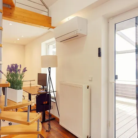 아파트 Modernes Haus Mit Dachterrasse Und Klimaanlage